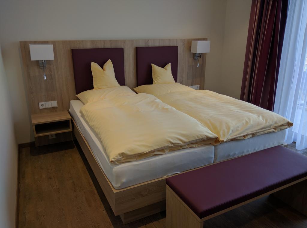 Hotel Zur-Borke Neuenrade Luaran gambar
