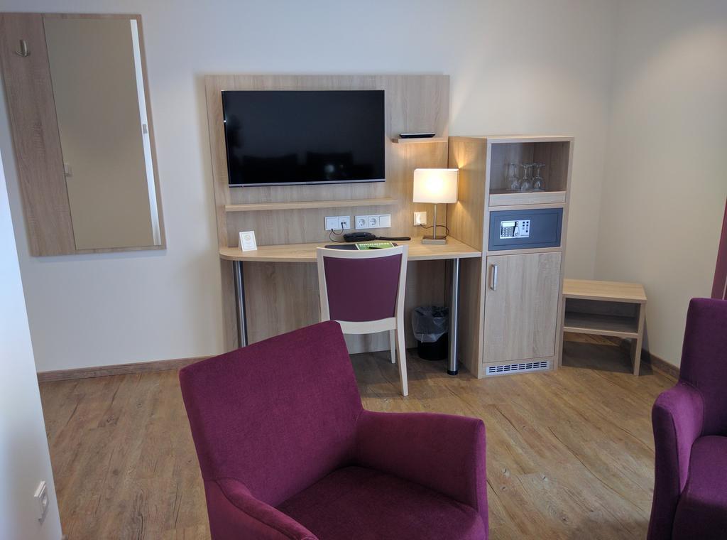 Hotel Zur-Borke Neuenrade Luaran gambar