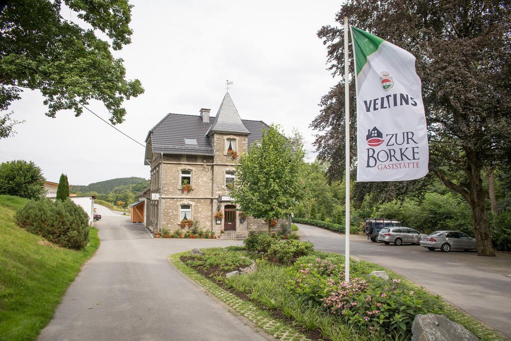 Hotel Zur-Borke Neuenrade Luaran gambar